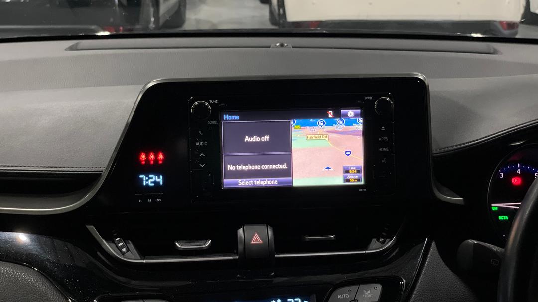 2018 Toyota C-HR (2WD), Automatic, 82458 km, Infotainment System