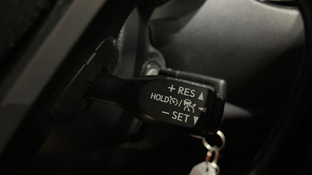 2018 Toyota C-HR (2WD), Automatic, 82458 km, Cruise Control