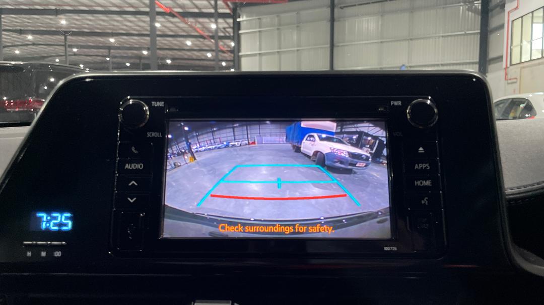 2018 Toyota C-HR (2WD), Automatic, 82458 km, Parking Camera