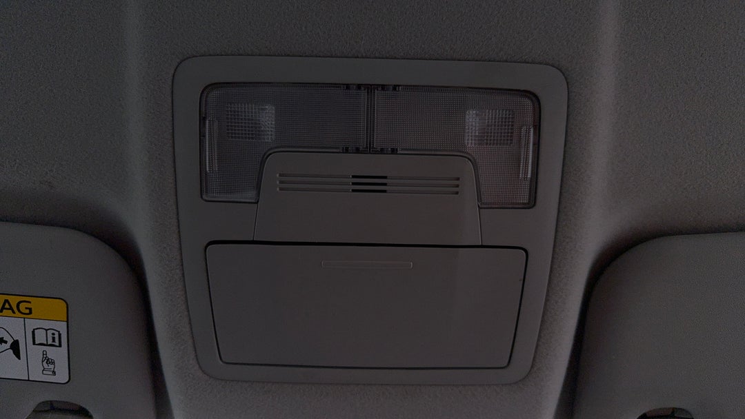 On-Roof Controls/Sunglass holder