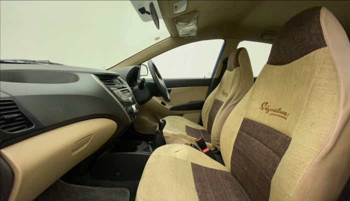 2013 Hyundai Eon MAGNA +, Petrol, Manual, 19,675 km, Right Side Front Door Cabin