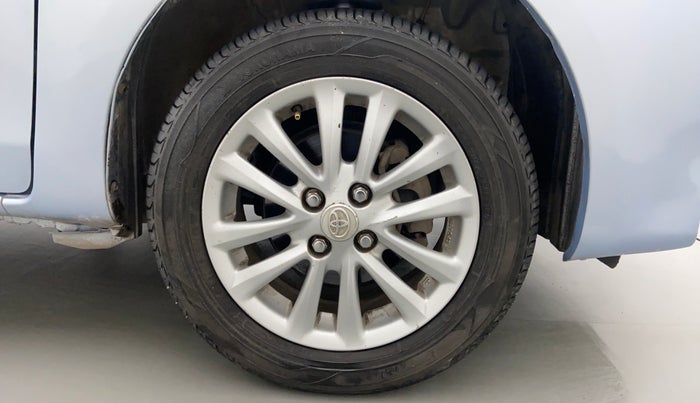 2011 Toyota Etios V, Petrol, Manual, 43,968 km, Right Front Wheel