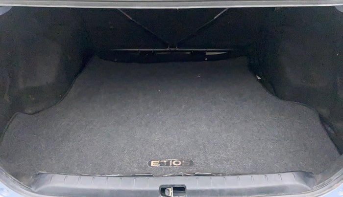 2011 Toyota Etios V, Petrol, Manual, 43,968 km, Boot Inside