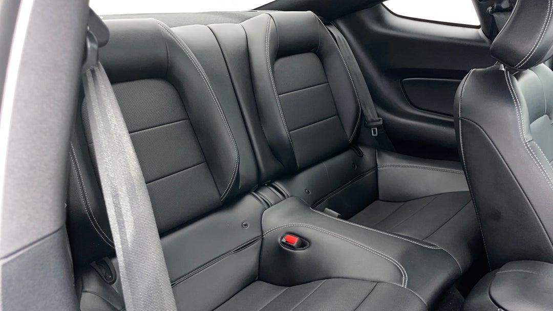 2022 Ford Mustang Gt 5.0 V8, Automatic, 6826 km, Right Side Rear Door Cabin View