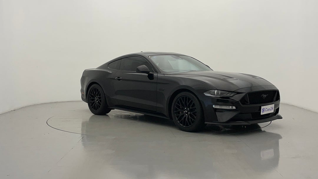 2022 Ford Mustang Gt 5.0 V8, Automatic, 6826 km, Right Front Diagonal (45- Degree) View