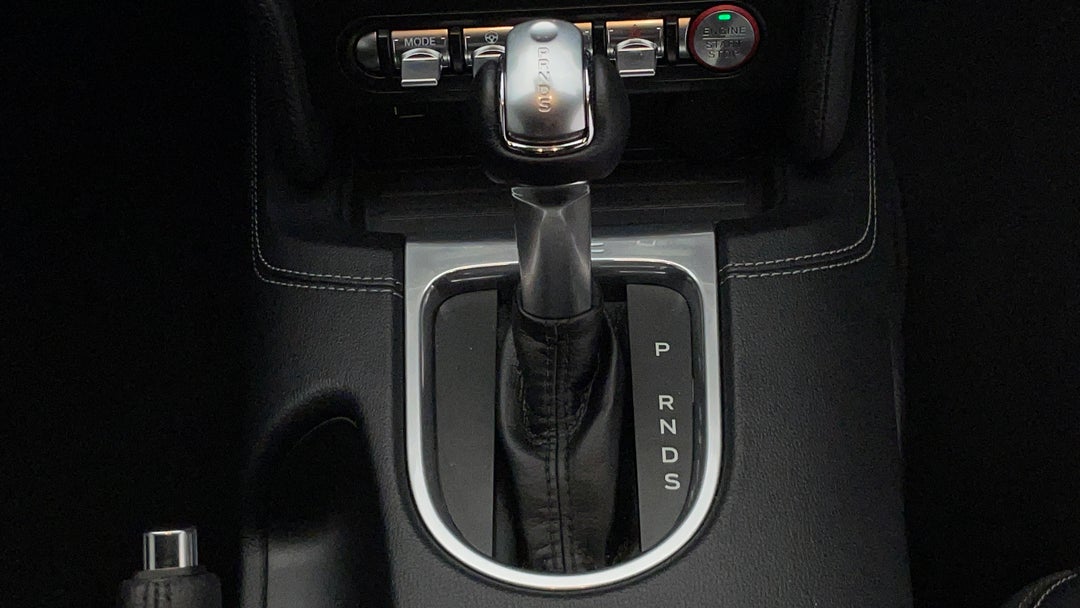 2022 Ford Mustang Gt 5.0 V8, Automatic, 6826 km, Gear Lever 