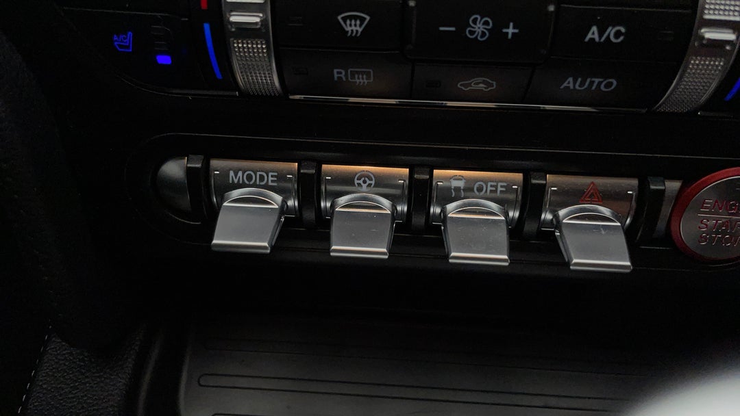 2022 Ford Mustang Gt 5.0 V8, Automatic, 6826 km, Utility Switches/Buttons