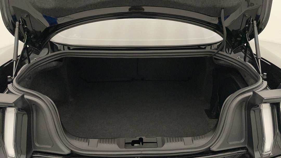 2022 Ford Mustang Gt 5.0 V8, Automatic, 6826 km, Boot Inside View