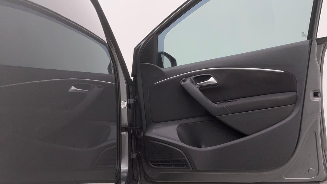 2017 Volkswagen Polo 81 Tsi Comfortline, Automatic, 73127 km, Speaker View