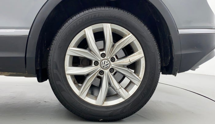 2018 Volkswagen TIGUAN HIGHLINE A/T, Diesel, Automatic, 76,254 km, Left Rear Wheel
