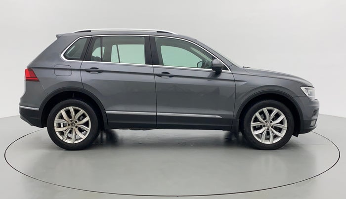 2018 Volkswagen TIGUAN HIGHLINE A/T, Diesel, Automatic, 76,254 km, Right Side View