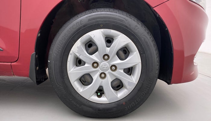 2015 Hyundai Elite i20 SPORTZ 1.2, Petrol, Manual, 75,706 km, Right Front Wheel