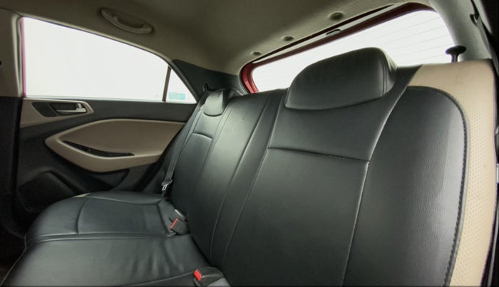 2015 Hyundai Elite i20 SPORTZ 1.2, Petrol, Manual, 75,706 km, Right Side Rear Door Cabin