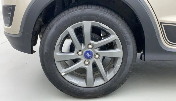 2021 Ford FREESTYLE TITANIUM 1.2 PETROL, Petrol, Manual, 9,350 km, Right Rear Wheel