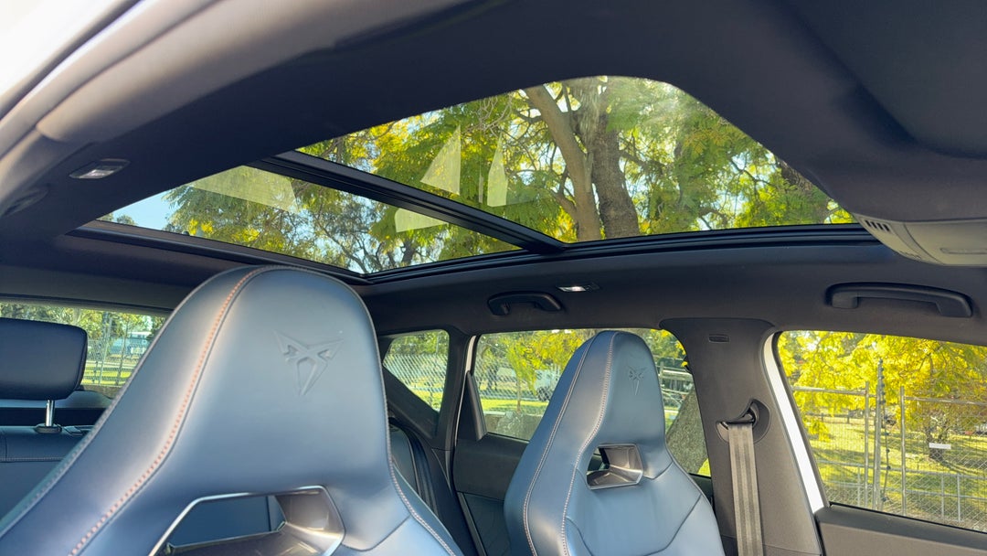Interior Sunroof/Moonroof