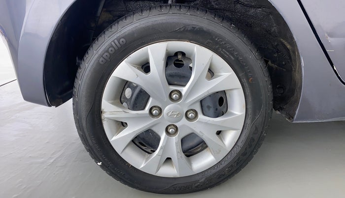2016 Hyundai Grand i10 SPORTZ 1.2 KAPPA VTVT, Petrol, Manual, 28,360 km, Right Rear Wheel