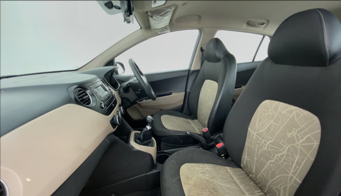 2016 Hyundai Grand i10 SPORTZ 1.2 KAPPA VTVT, Petrol, Manual, 28,360 km, Right Side Front Door Cabin