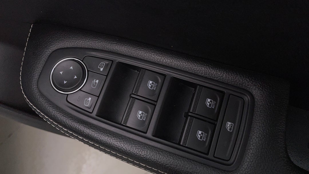 2023 Renault Arkana Zen, Automatic, 50770 km, Drivers Side Door Panel Controls