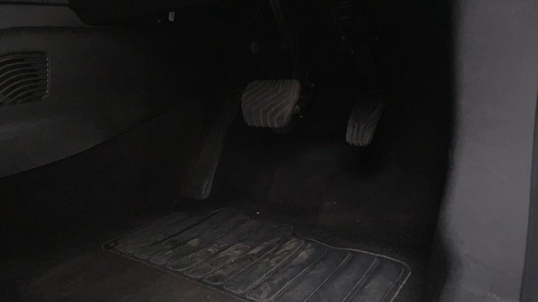 2023 Renault Arkana Zen, Automatic, 50770 km, Pedals and Footmat