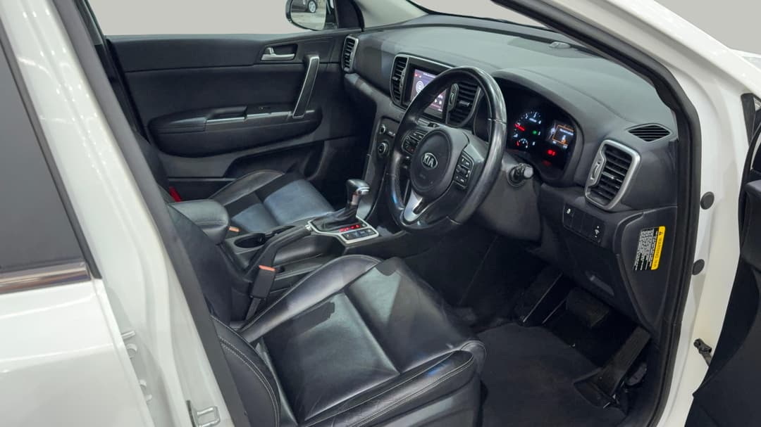 2016 Kia Sportage Sli (AWD), Automatic, 111084 km, Right Side Front Door Cabin View