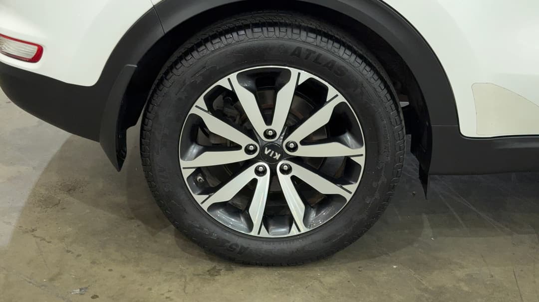 2016 Kia Sportage Sli (AWD), Automatic, 111084 km, Right Rear Wheel