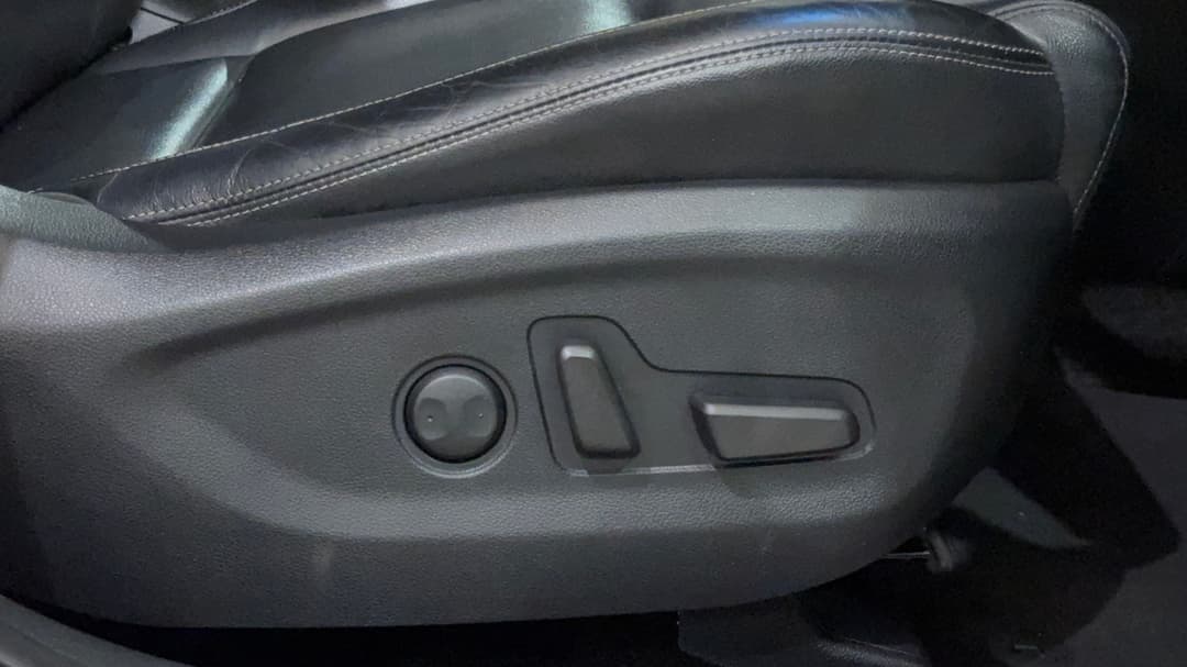 2016 Kia Sportage Sli (AWD), Automatic, 111084 km, Drivers Side Adjustment Panel