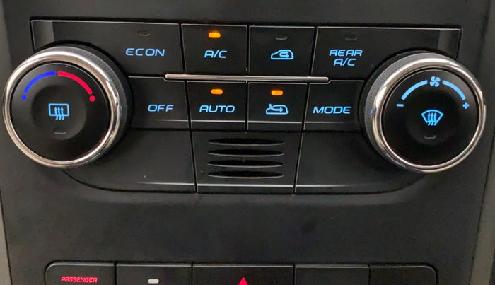 2016 Mahindra XUV500 W10 AWD AT, Diesel, Automatic, 55,591 km, Automatic Climate Control