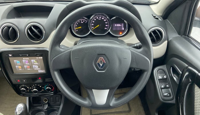 2015 Renault Duster 85 PS RXL PLUS DIESEL, Diesel, Manual, 91,482 km, Steering Wheel Close Up