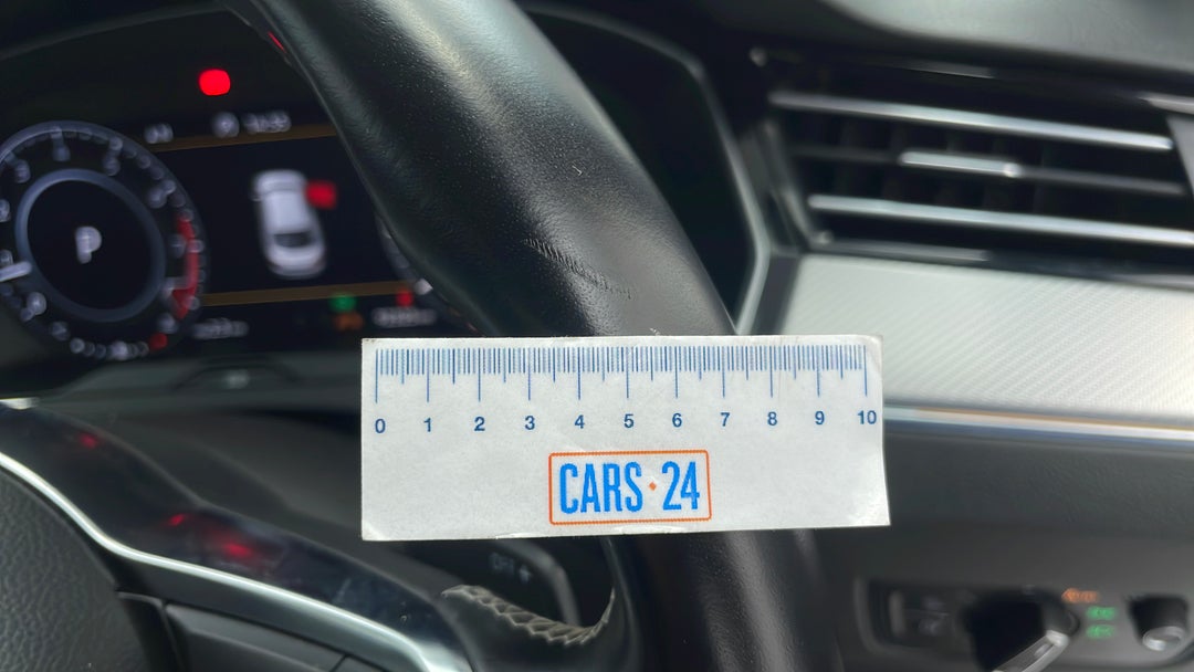 Steering Wheel Body Scratch