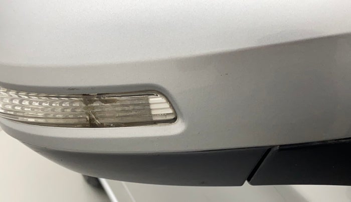 2018 Maruti Vitara Brezza ZDI PLUS, Diesel, Manual, 88,125 km, Right rear-view mirror - Indicator light has minor damage