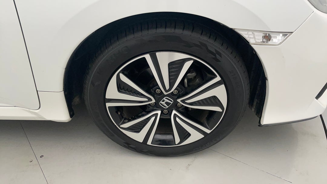 2017 Honda Civic Vti, Automatic, 99020 km, Right Front Wheel