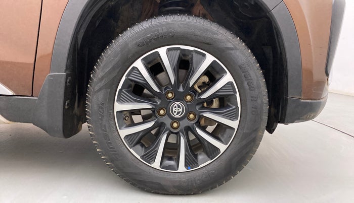 2022 Toyota URBAN CRUISER PREMIUM GRADE MT DUAL TONE, Petrol, Manual, 25,295 km, Right Front Wheel