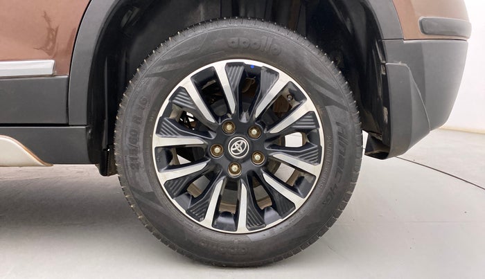 2022 Toyota URBAN CRUISER PREMIUM GRADE MT DUAL TONE, Petrol, Manual, 25,295 km, Left Rear Wheel