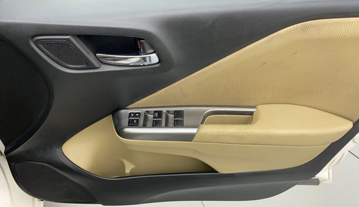 2014 Honda City V MT PETROL, Petrol, Manual, 49,489 km, Driver Side Door Panels Control
