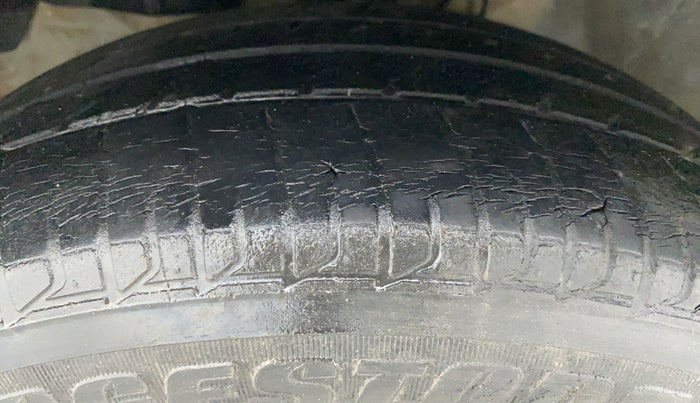 2014 Honda City V MT PETROL, Petrol, Manual, 49,489 km, Left Front Tyre Tread