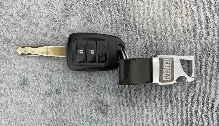2014 Honda City V MT PETROL, Petrol, Manual, 49,489 km, Key Close Up