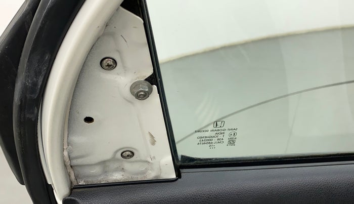 2015 Honda Brio VX AT, Petrol, Automatic, 65,800 km, Rear left door - Trim damaged