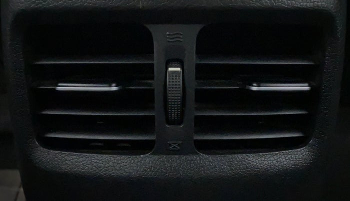 2015 Hyundai New Elantra SX 1.8 AT, Petrol, Automatic, 47,379 km, Rear AC Vents