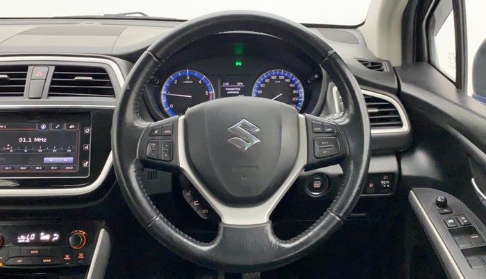 2015 Maruti S Cross ALPHA 1.3, Diesel, Manual, 59,880 km, Steering Wheel Close Up
