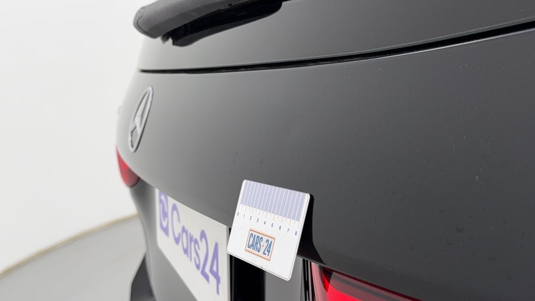 Boot / Tailgate Tailgate Dent