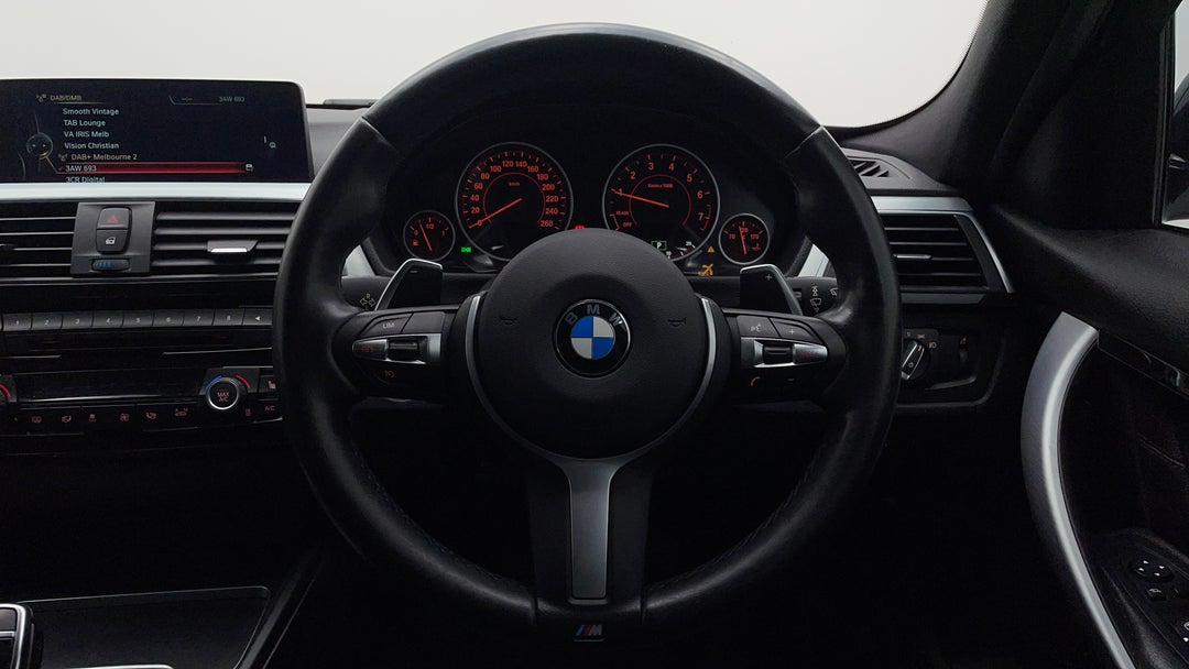 2015 BMW 3 30i M Sport, Automatic, 102779 km, Steering Wheel Close-up
