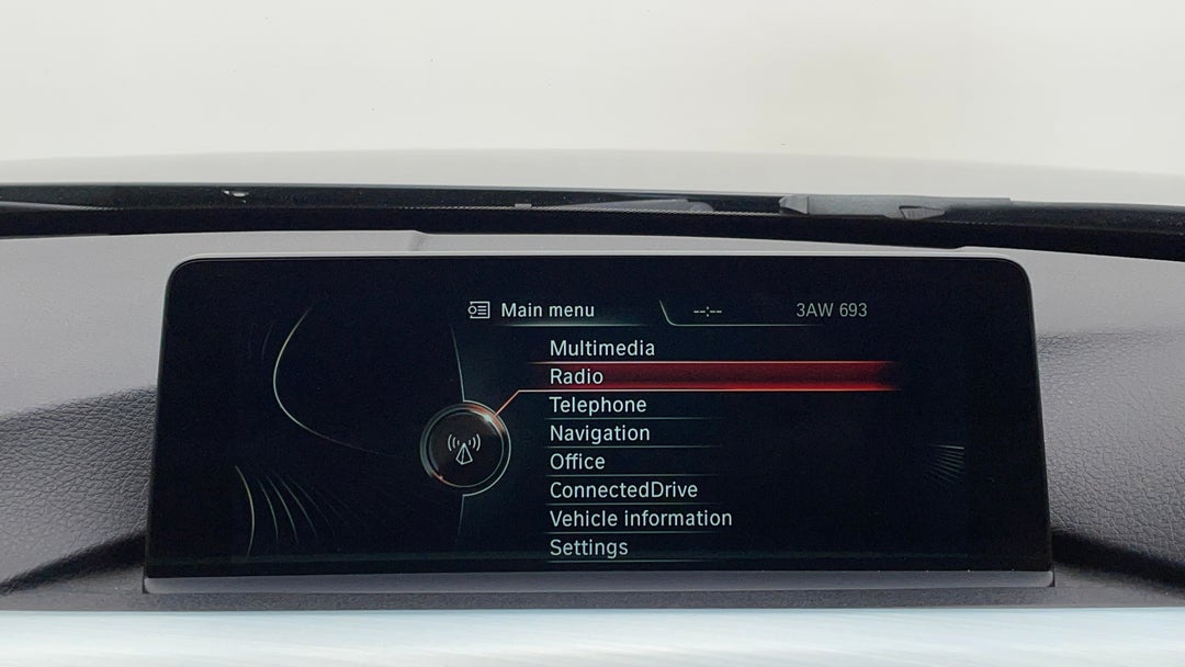 2015 BMW 3 30i M Sport, Automatic, 102779 km, Infotainment System