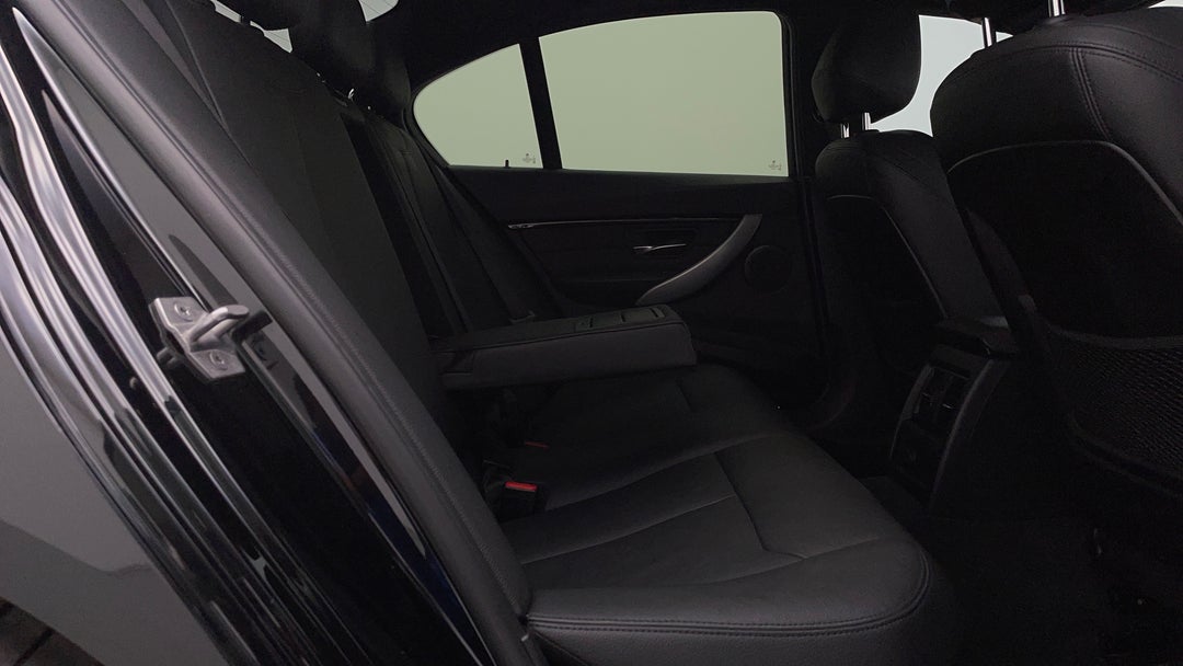 2015 BMW 3 30i M Sport, Automatic, 102779 km, Right Side Rear Door Cabin View