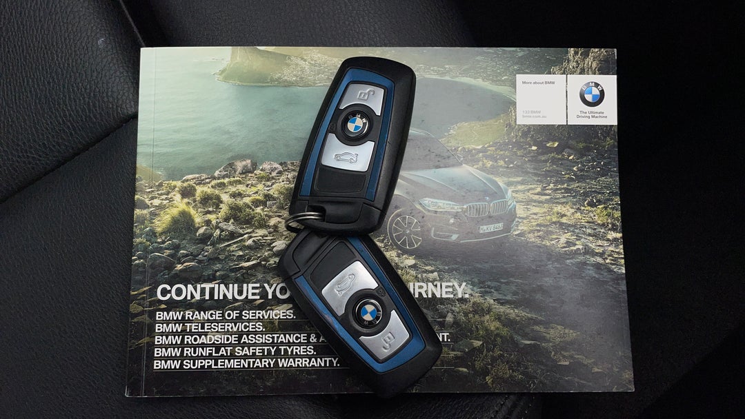 2015 BMW 3 30i M Sport, Automatic, 102779 km, Key Close-up