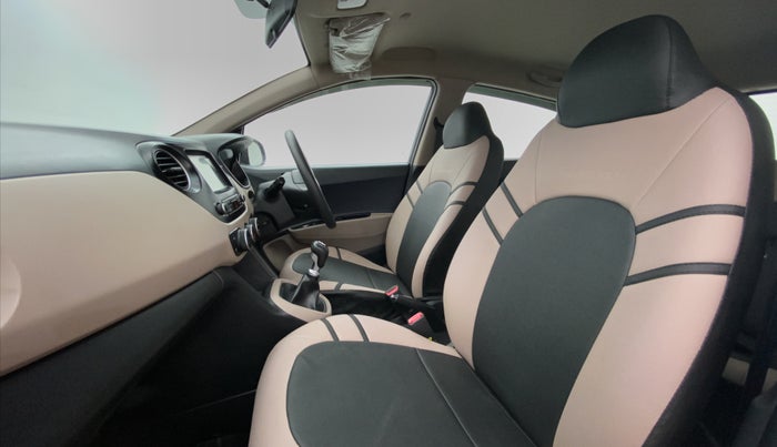 2018 Hyundai Grand i10 Sportz1.2 CRDI, Diesel, Manual, 61,055 km, Right Side Front Door Cabin View