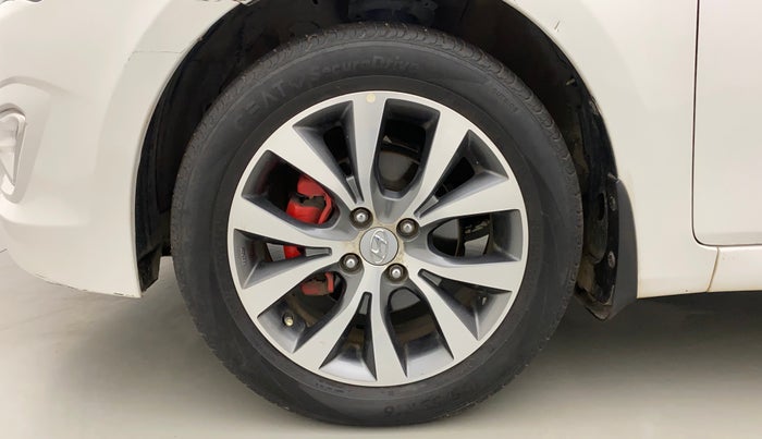 2017 Hyundai Verna 1.6 VTVT SX AT, Petrol, Automatic, 55,744 km, Left Front Wheel
