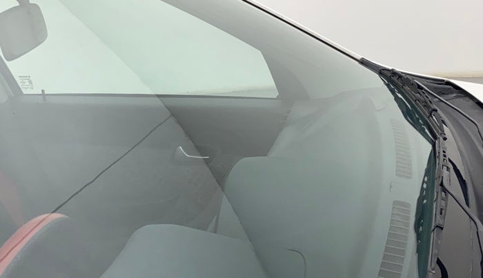 2016 Maruti Alto 800 LXI O, Petrol, Manual, 65,195 km, Front windshield - Minor spot on windshield