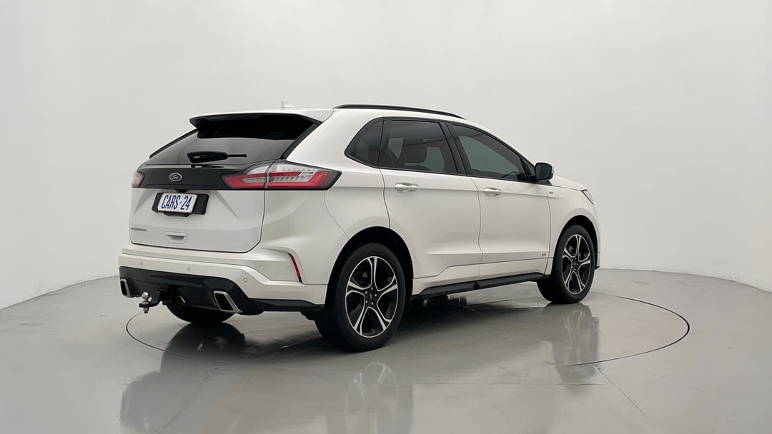 Right Back Diagonal (45- Degree) View