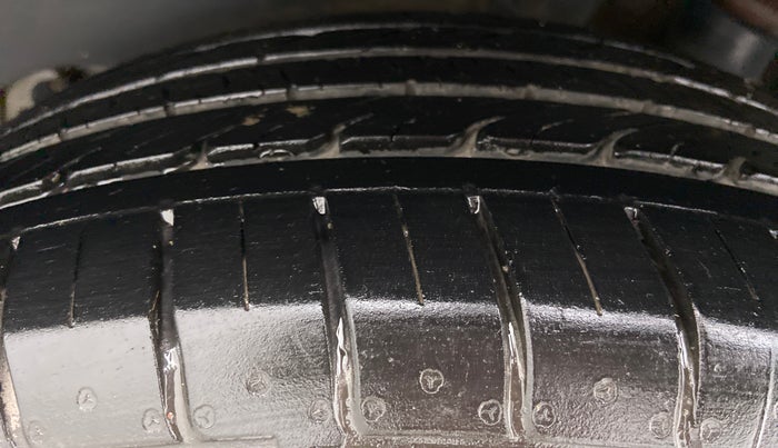 2018 Hyundai Creta 1.6 E + VTVT, Petrol, Manual, 39,813 km, Left Rear Tyre Tread