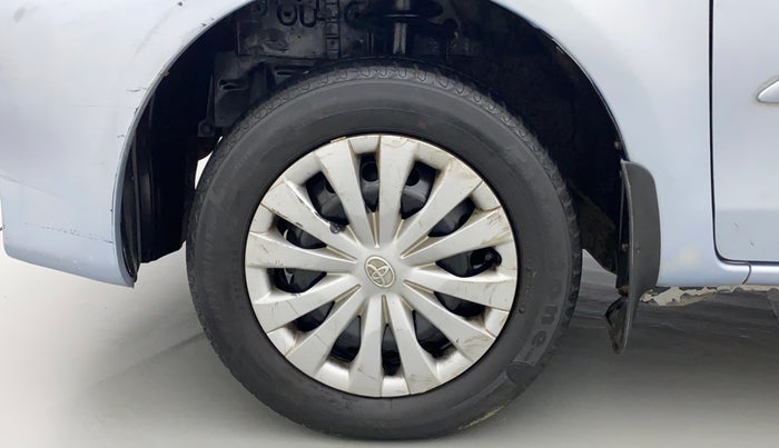 2012 Toyota Etios G, CNG, Manual, 72,593 km, Left Front Wheel